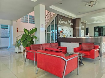 Grand Place Resort,,2 star