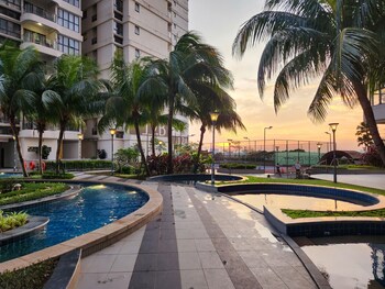 country garden danga bay by widebed jb