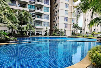 Country Garden Danga Bay By Widebed Jb,,3 star
