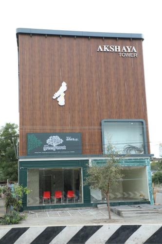 Hotel Green Parrot,,3 star