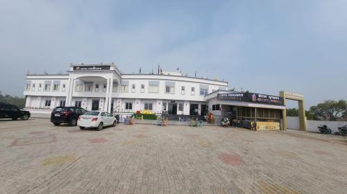 Hotel Vrindavan,,2 star