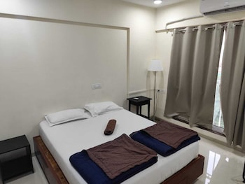 Varsity By Daily Stays,,2 star