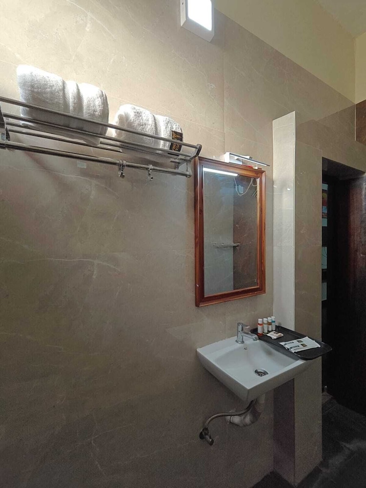 royal parisian residency