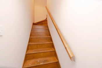 brightandcosy flat near scottish gallery
