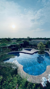 sparrow farms and resort