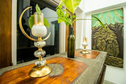 Opulent Antique 6Br Villa In Gurugram,,3 star