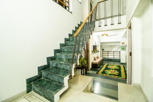 opulent antique 6br villa in gurugram