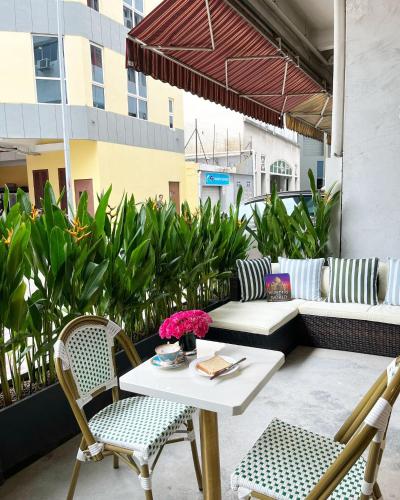 code hostel at lavender