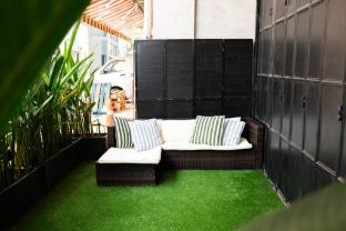 code hostel at lavender