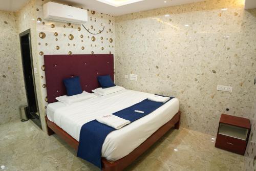 Akshayaa Grand,,3 star