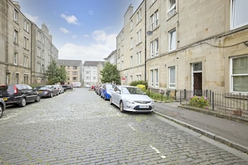 splendid 2bed apt near haymarket