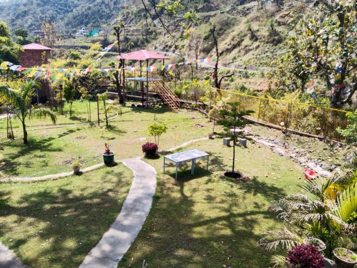 buddy hikers wellness farmhouse