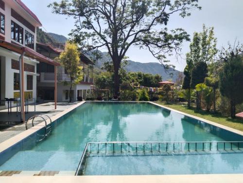 buddy hikers wellness farmhouse