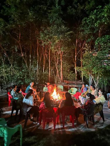 buddy hikers wellness farmhouse