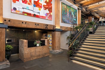 Populus Seattle,100 S King St,4 star