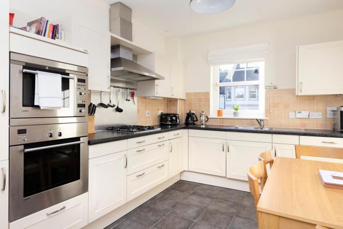 modern flat with free parking