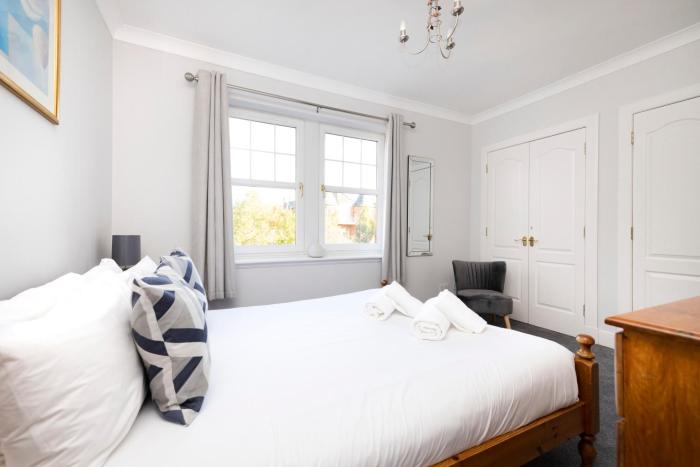 modern flat with free parking
