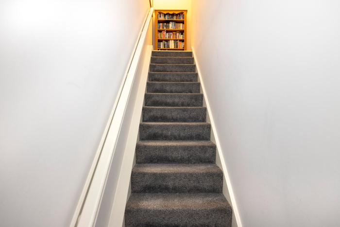 modern flat with free parking