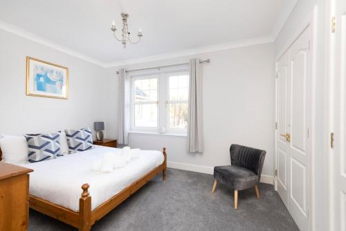 modern flat with free parking