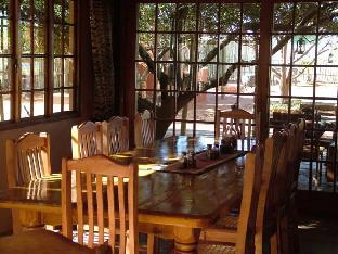 bagatelle kalahari game ranch