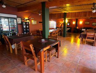 bagatelle kalahari game ranch