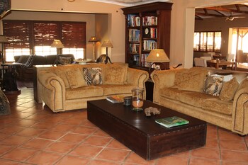 Bagatelle Kalahari Game Ranch,Intu Afrika Kalahari Private Reserve>>Hoachanas,3 star