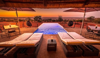 bagatelle kalahari game ranch
