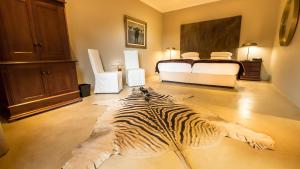 bagatelle kalahari game ranch