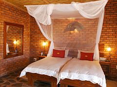 kalahari anib lodge