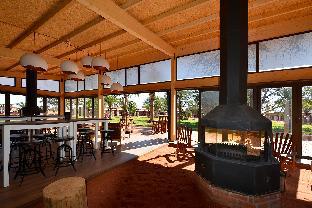 kalahari anib lodge