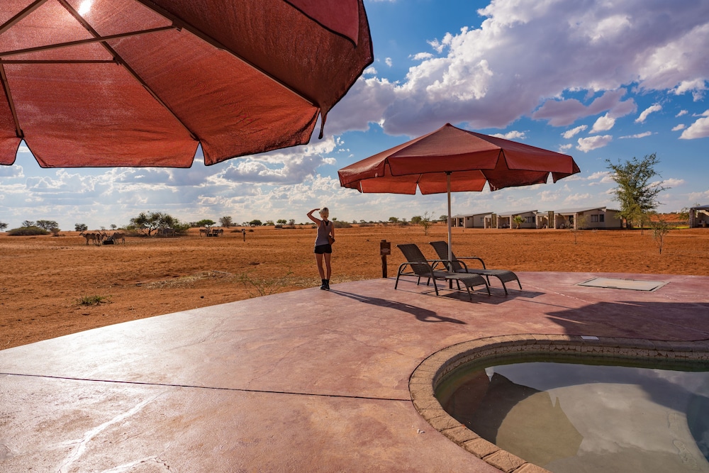 kalahari anib lodge