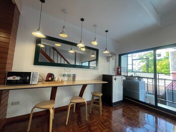 m3 bangkok bake and bed