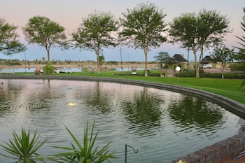 Lapa Lange Game Lodge,Mariental>>Kalahari Desert,3 star