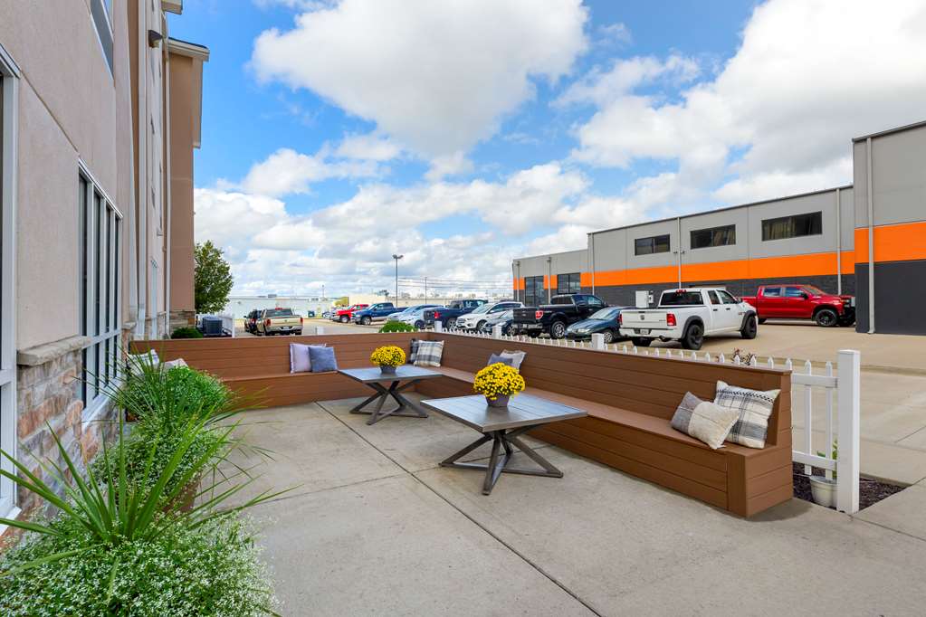 comfort inn and suites marion i 57