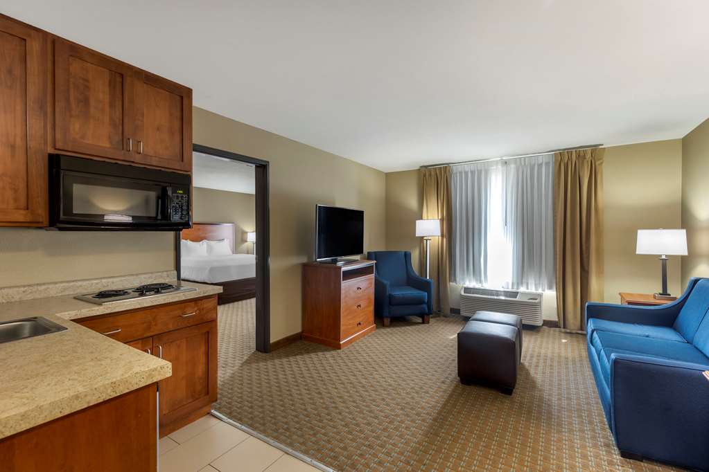 comfort inn and suites marion i 57