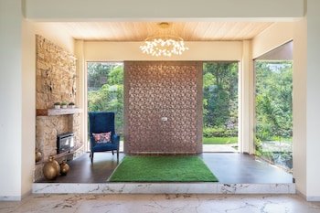 amarjas mountain crest villa