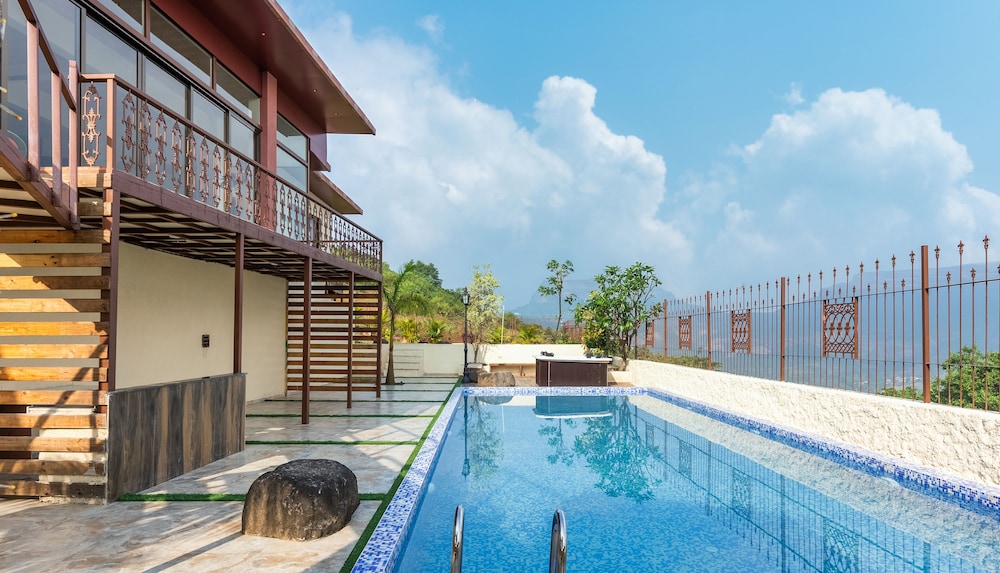 amarjas mountain crest villa