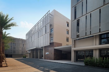 Radisson Hotel Don Mueang Bangkok,,4 star