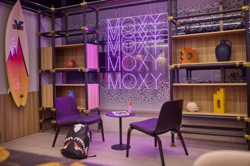 moxy nice