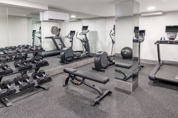 Voco Astoria By Ihg,30-17 31St Street,3 star