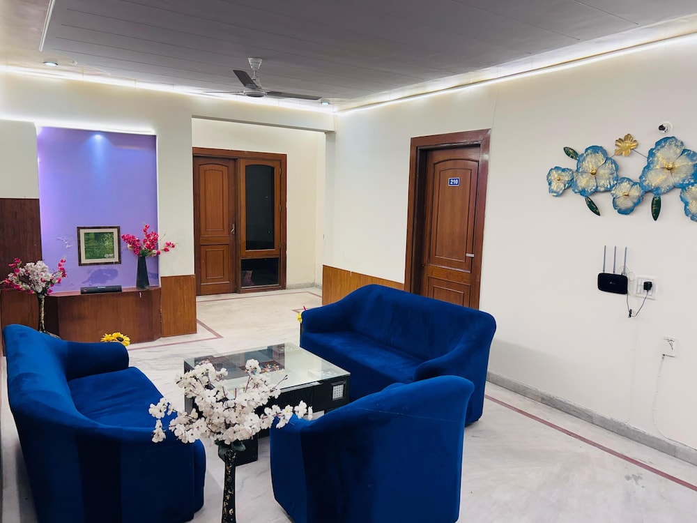 gobravo 842 rejoice hotel gurgaon