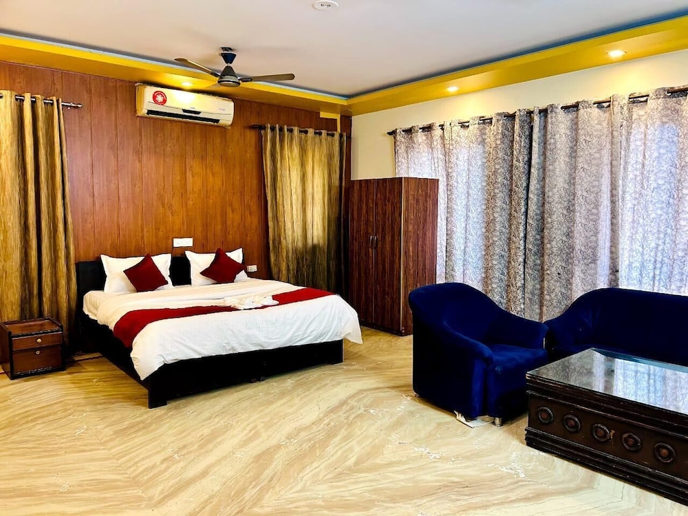 gobravo 842 rejoice hotel gurgaon