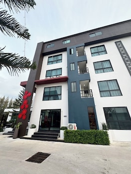 grand pruksasiri hotel chaiyaphum