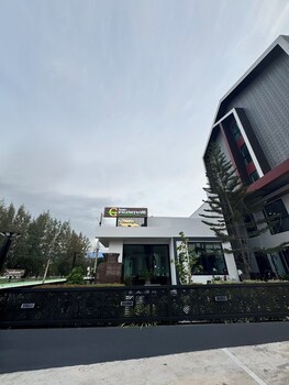 grand pruksasiri hotel chaiyaphum