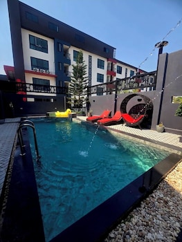 Grand Pruksasiri Hotel Chaiyaphum,,3 star