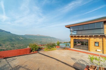 amarjas sunset retreat