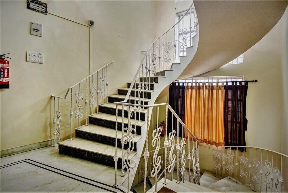 hotel samanta by stays easy