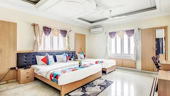 hotel samanta by stays easy