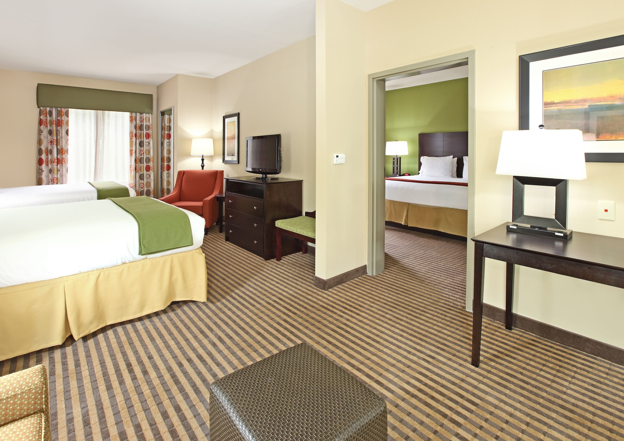 holiday inn express and suites maumelle by ihg
