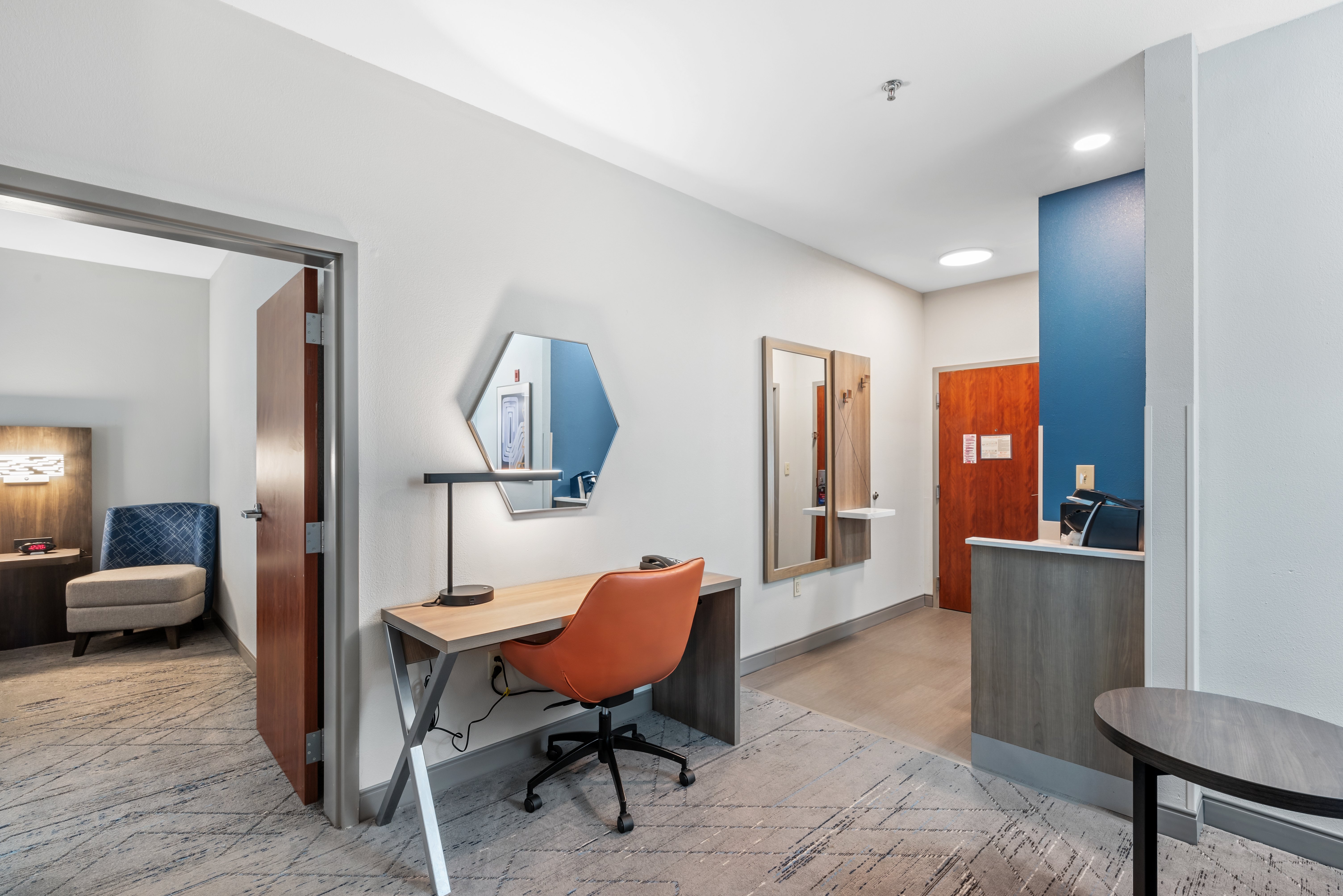 holiday inn express and suites maumelle by ihg